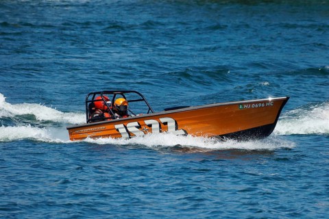 Boat racing on the Saint Lawrence River