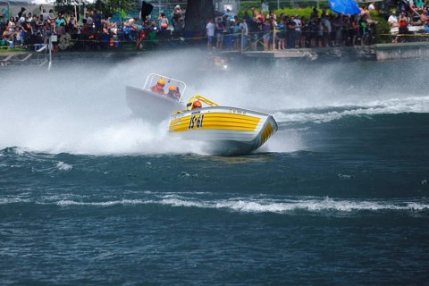 Boat racing on the Saint Lawrence River