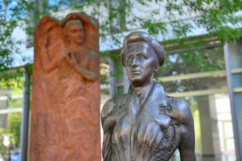Rosa Luxemburg Statue