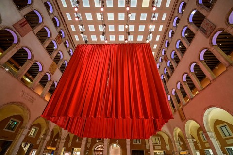 Interior view Fondaco dei Tedeschi