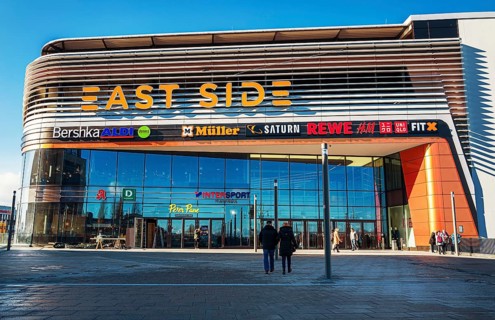 Facade of the East Side Mall shopping centre on Warschauer Strasse