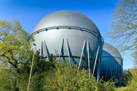 Spherical gas tank