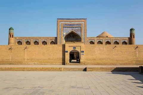 Medrese Muhammad Raxim Chan