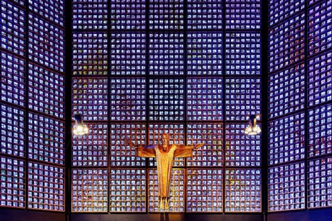 Altar room with resurrection Christ