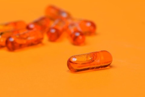 Capsules with omega-3 fatty acid
