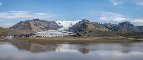 Fjallsarlon glacial lake
