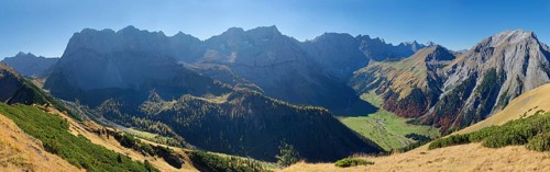 Panorama from the summit of Gramaijoch with Grosser Ahornboden and the Karwendel peaks of Sonnjoch