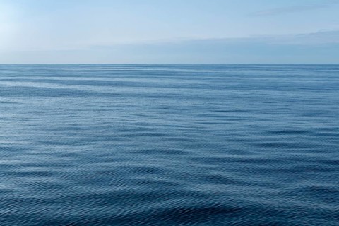 Water surface at wind force 1