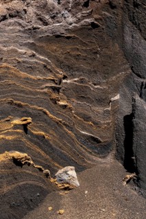 Colourful sandstone wall