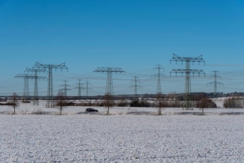 Power pylons