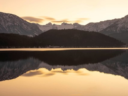 Evening atmosphere at Lake Altaussee