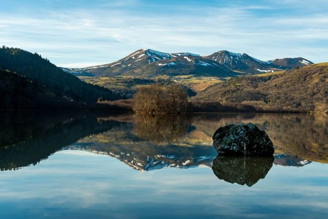 Lake Chambon in winter and Sancy massif