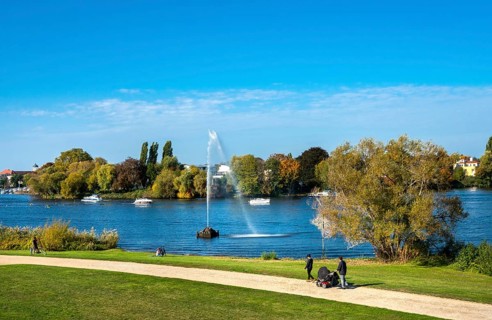 Water fountain at the Tiefen See in Park Babelsberg