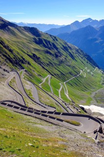 View of pass road to Stilfser Joch with serpentines