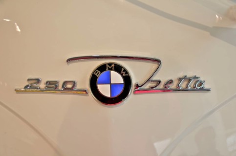BMW Isetta logo on cream-coloured sheet metal