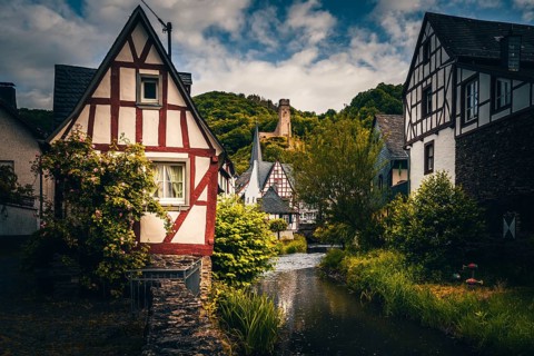 Historic town center with half-timbered houses on Elzbach and the ruins of the Lion Castle