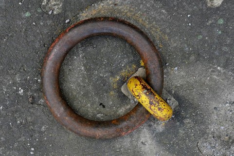 Iron ring on the banks of the Rhine