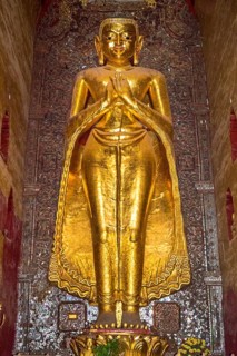4 Buddha statues in each direction