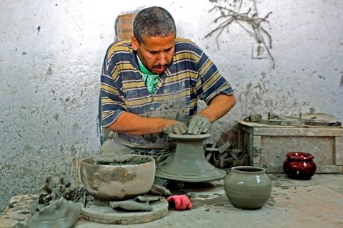 Potter at the potter's pane