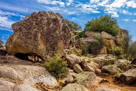 Quarry for the production of the menhir statues
