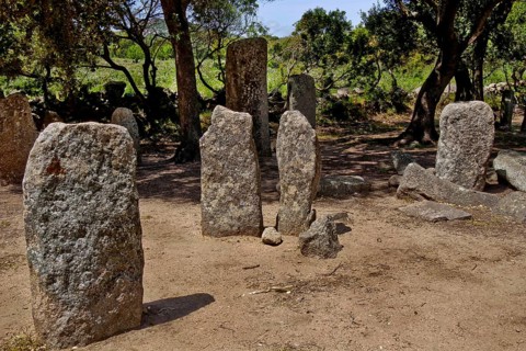Menhir statues