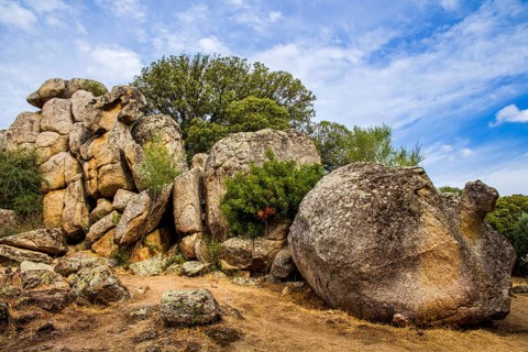 Quarry for the production of the menhir statues