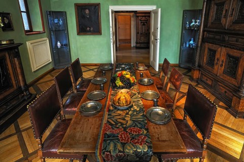 Covered dining table in the dining room of the 16th century Tucherschloss