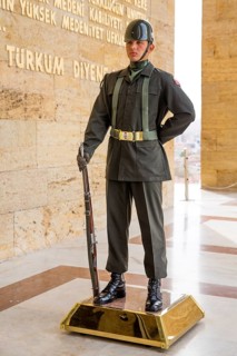 Guard of honour in front of Atatuerk's mausoleum