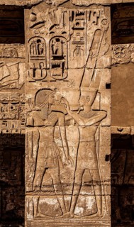 Amun breathes life into Ramses III