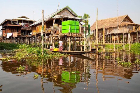 Pile houses
