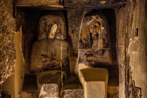 Niche with statues of the tomb lord Chaemhat and his woman