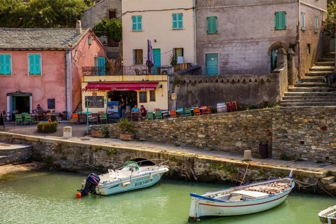 Centuri Port