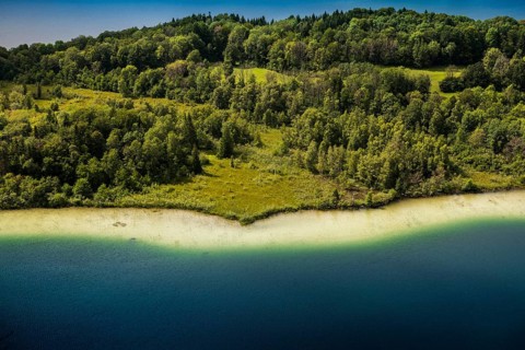 lake scenery