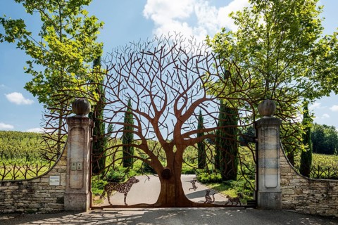 Entrance gate