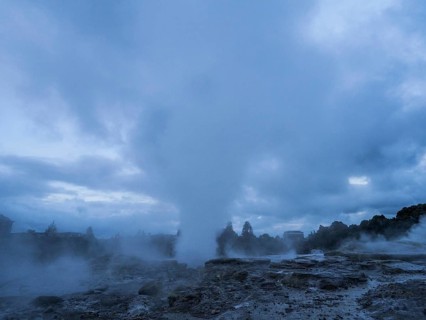 Active geothermal field