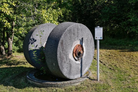 Grinding stones for paper production