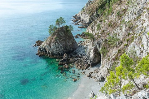 Bright rocks on the coast