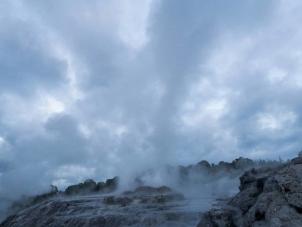 Active geothermal field