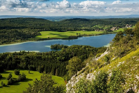 lake scenery