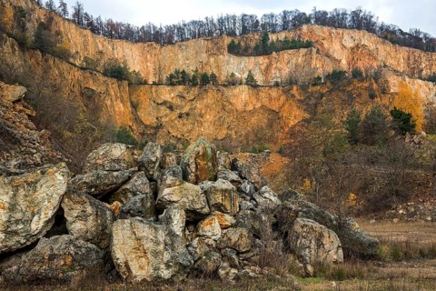 Disused porphyry quarry