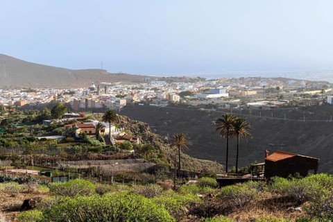View of Aguimes with historic cathedral in the downtown