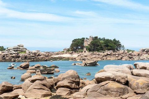 Ile de Costaeres with Chateau de Costaeres