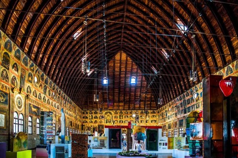 Council Chamber entirely painted with 15th century astrological and religious fresco cycle