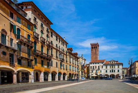 Piazza della Liberta