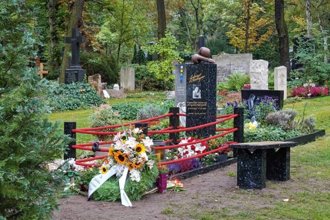 Grave of the sportsman Rocky Graciano Rocchigiani
