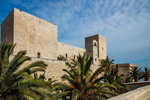 Castello built in the 13th century by Frederick II