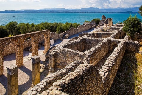 Caves of Catullus