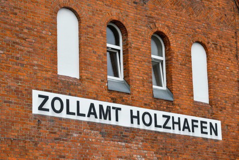 Holzhafen Customs Office