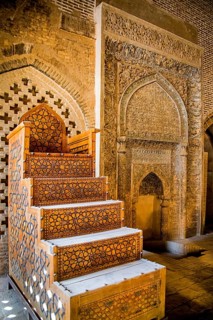 Shabestan and Uljayto Mihrab at the West-Iwan