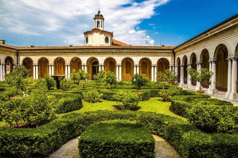 Courtyard in front of the Hall of Rivers with an artificial foliage structure